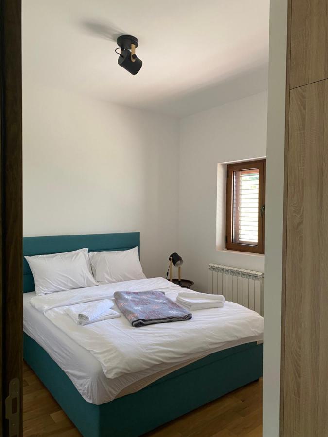 Turisticki Apartmani “Kraljeva Stolica” ชาเบลียค ภายนอก รูปภาพ