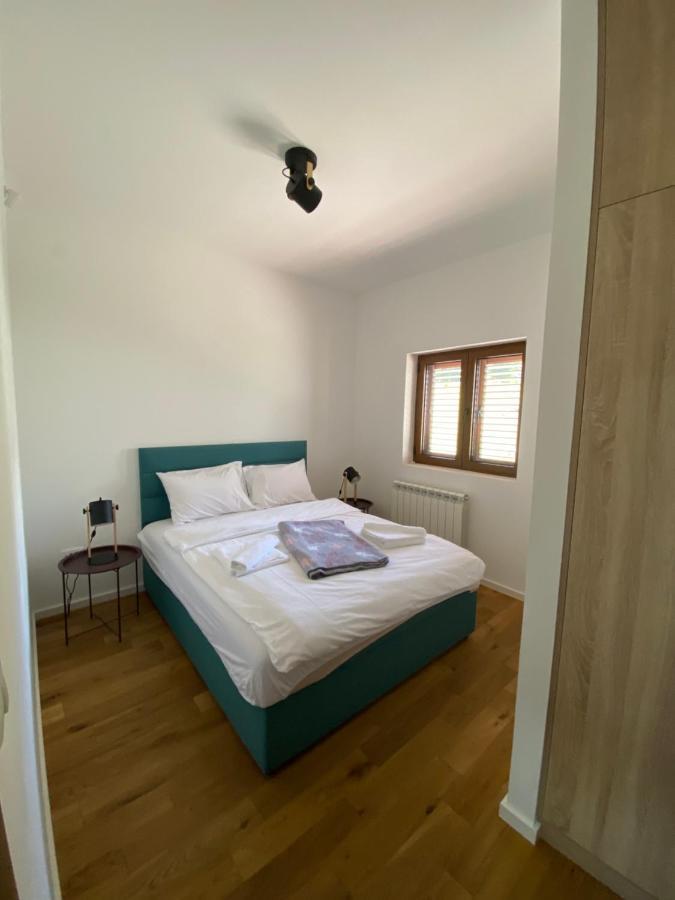 Turisticki Apartmani “Kraljeva Stolica” ชาเบลียค ภายนอก รูปภาพ