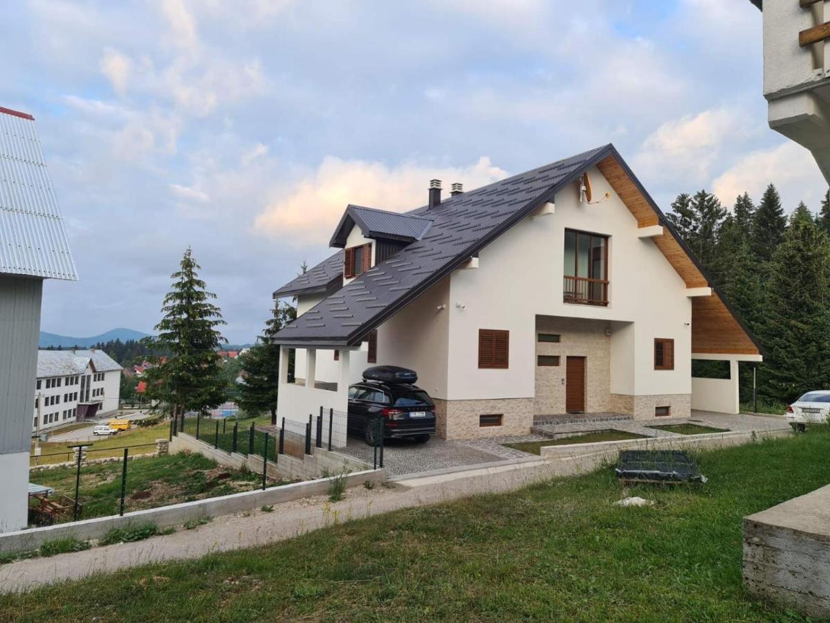 Turisticki Apartmani “Kraljeva Stolica” ชาเบลียค ภายนอก รูปภาพ