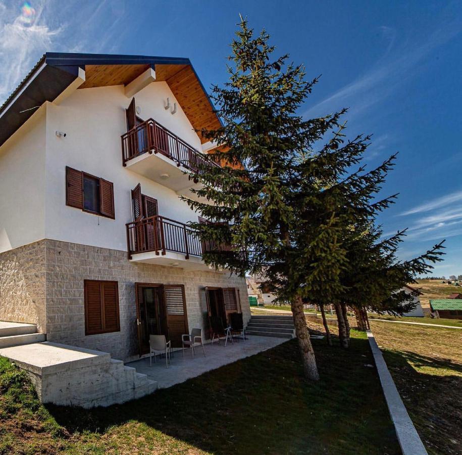 Turisticki Apartmani “Kraljeva Stolica” ชาเบลียค ภายนอก รูปภาพ